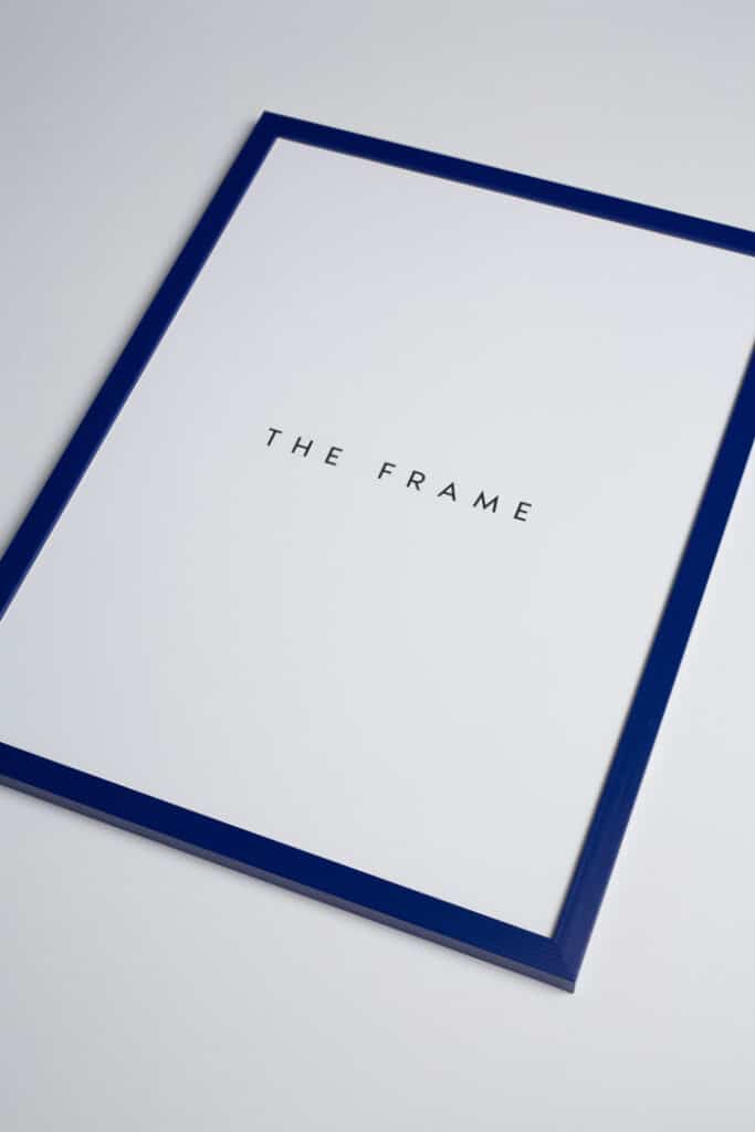 blå-egetræramme-kasperbenjamin Blåmalet massiv egetræ ramme af KASPERBENJAMIN