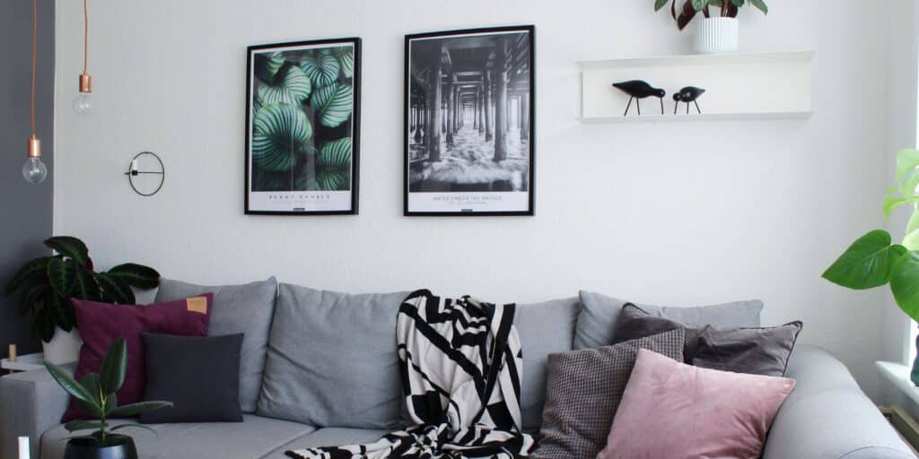 Valg af rammer til dine plakater og billeder af KASPERBENJAMIN